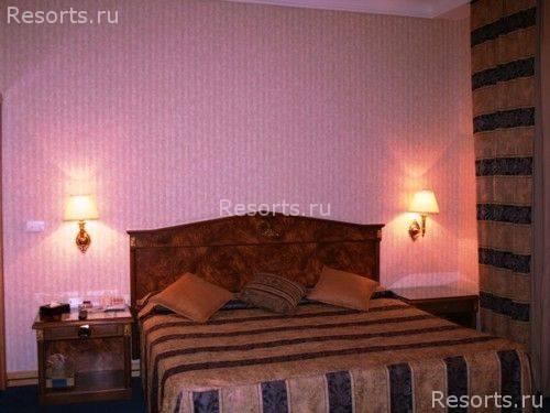 Capitol Hotel 4